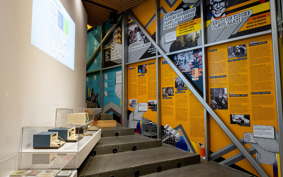 Vabamus näitus „Miks Eesti? 30 aastaga ENSVst e-Eestiks“