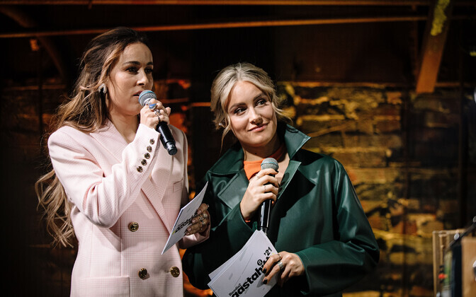 R2 Aastahiti auhinnagala