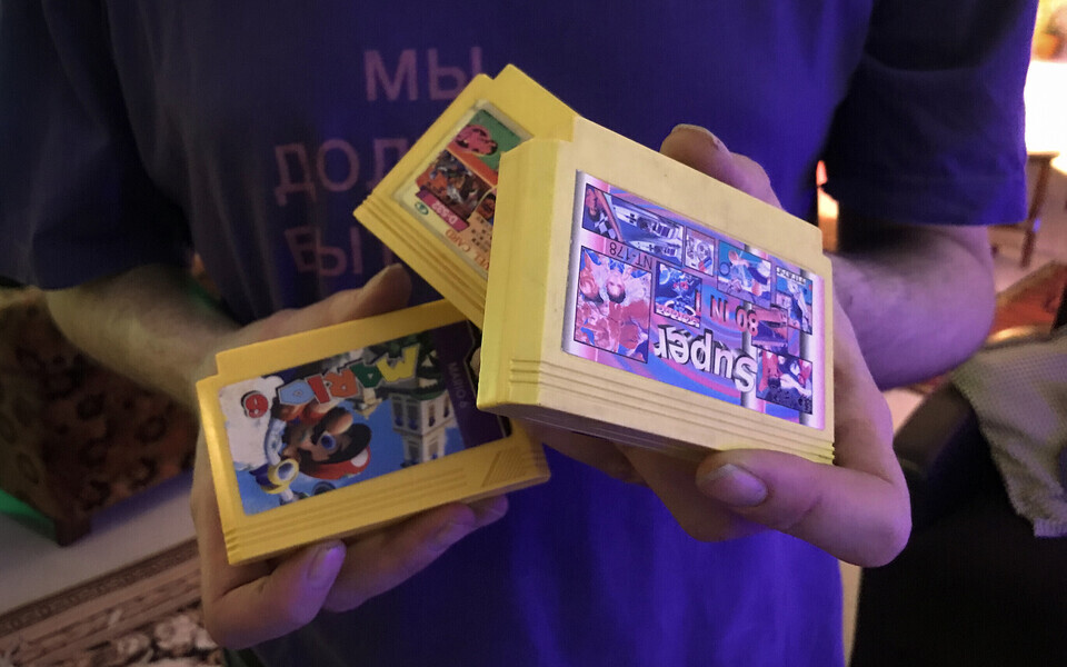 Videomängude muuseum LVLUp! töötas seni vaid Tallinnas, aga 15. jaanuarist 10. aprillini luuakse muuseumi atmosfäär ka Narva kunstiresidentuuri.