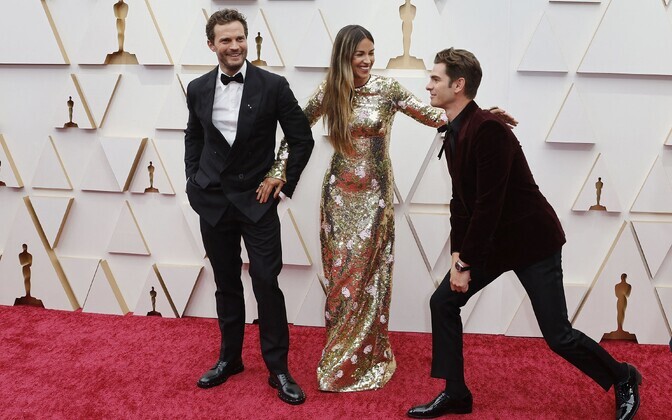 Jamie Dornan, Amelia Warner ja Andrew Garfield