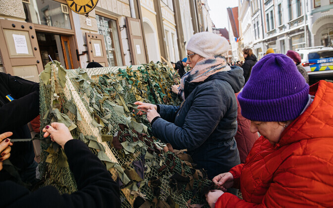 Tallinnas Vene saatkonna juures valmistatakse kamotekke