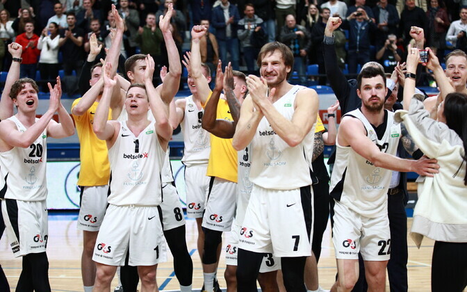 ЧЭ по баскетболу: 