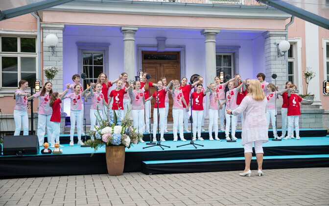 Lastekaitsepäev Kadriorus