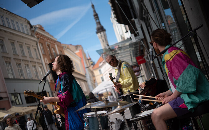 Muusikud Viru tänaval