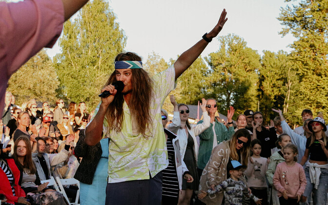 Daniel Levi avas Emajõe rannas suvekontsertide sarja