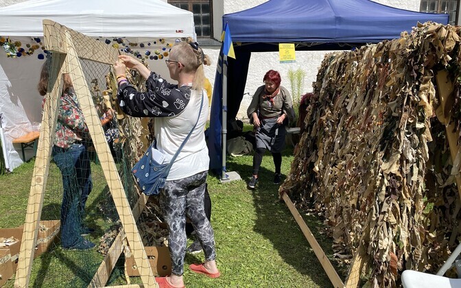 The making of camo nets at the Viljandi Folk Music Festival.
