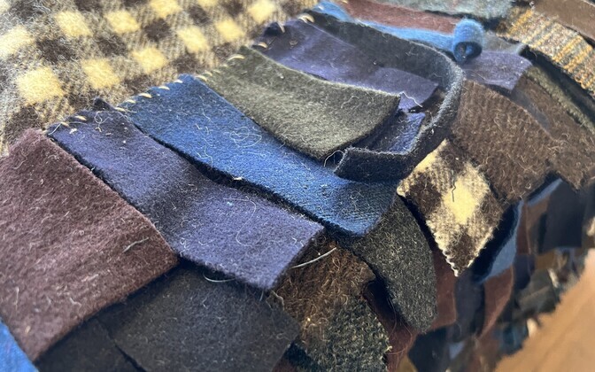 'Rüi' traditional Hiiumaa boat blankets being made on the Leiger.