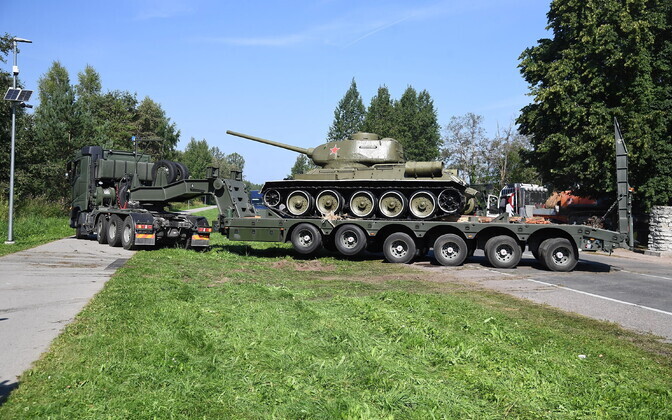 Narva tanki teisaldamine.