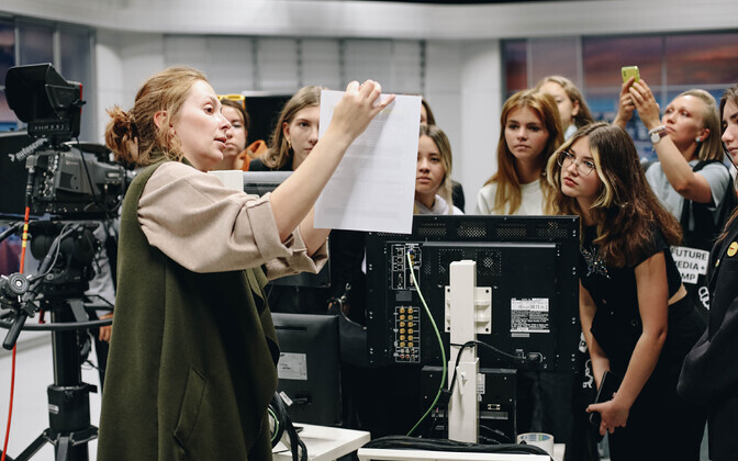 Участники медиапроекта для молодежи Future Media+ Camp в редакциях ERR.