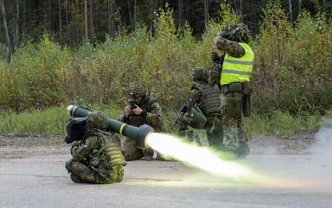 Javelinist laskmise harjutamine lisaõppekogunemisel Okas 22.
