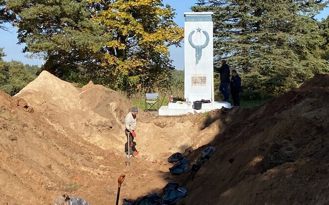 The Soviet-era World War Two grave site and monument in Viiratsi, Viljandi Municipality..