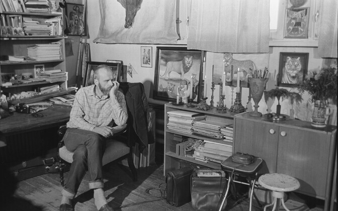 Jüri Arrak oma ateljees 1984. aastal