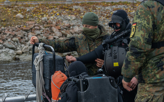 Joint Estonian-German exercise, involving  EDF coastal defense conscripts, at Tallinn's mine harbor (Miinisadam) in 2022.