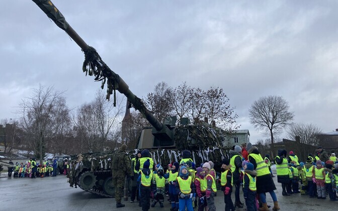 Suurtükiväepataljoni 105. aastapäeva tähistamine.