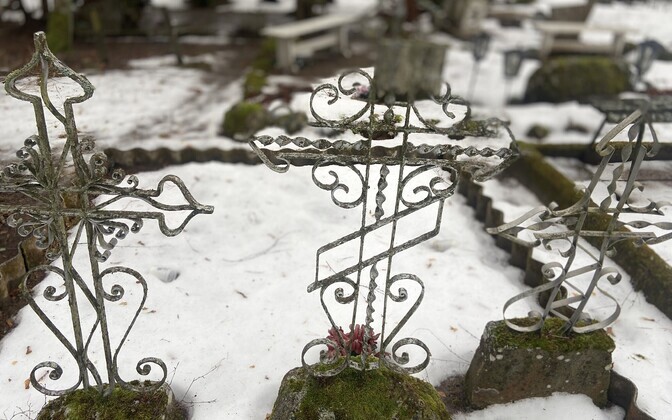 A cemetery in Värska, Setomaa.
