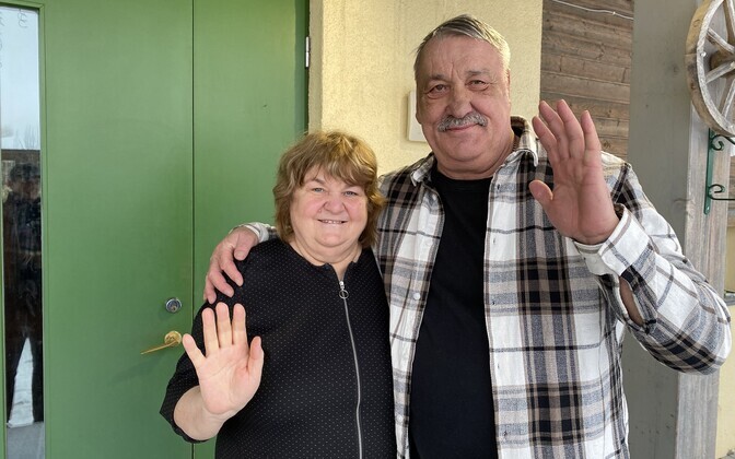 Сигне и Ивара Пярнасте из Детской деревне SOS в Пылтсама наградили Золотым кольцом почета.