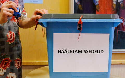 Valimispäeval hääletamine Värska kultuurimajas, Võru-, Valga- ja Põlvamaa valimisringkonnas. 5. märts, 2023. a.