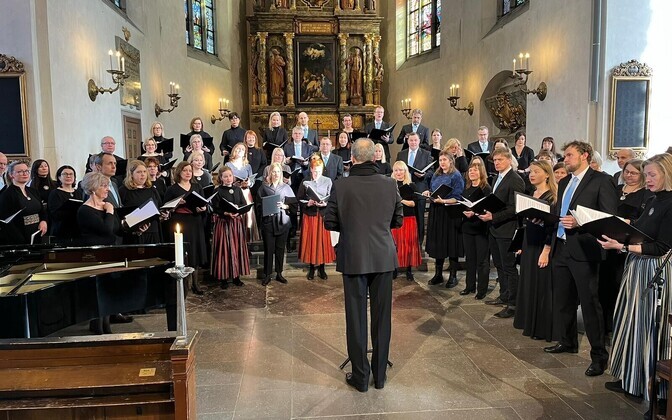 ERR-i segakoor Rootsis