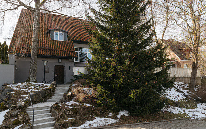 Gustav Ernesaksa maja, Oru 10