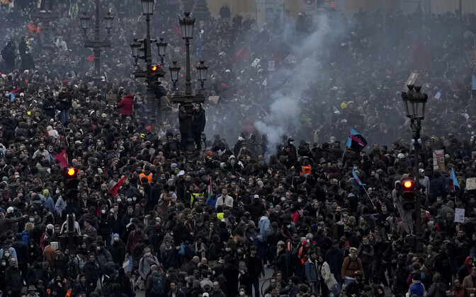 Протесты в Париже.