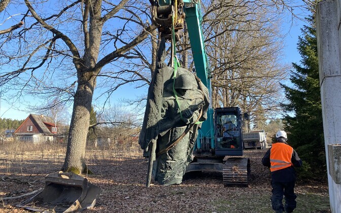 Türi pronkssõduri teisaldamine