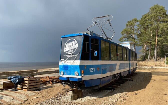 Кафе-трамвай в Нарва-Йыэсуу.
