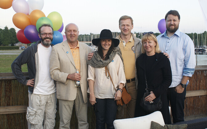 R2 endised peatoimetajad