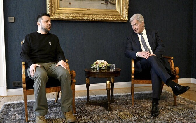 Ukraina president Volodõmõr Zelenski tegi üllatusvisiidi Helsingisse, kus kohtus Soome presidendi Sauli Niinistöga.