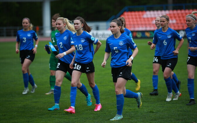 ЧЕ по футболу среди девушек до 17 лет: Эстония - Германия.