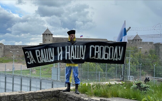 Акция Вована Каштана в поддержку Алексея Навального и других политзаключенных.