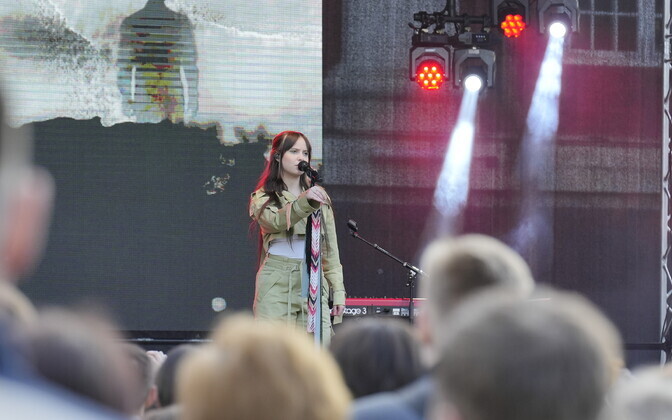 Дни города в Нарве. Чествование местного футбольного клуба и выступление Алики Миловой.