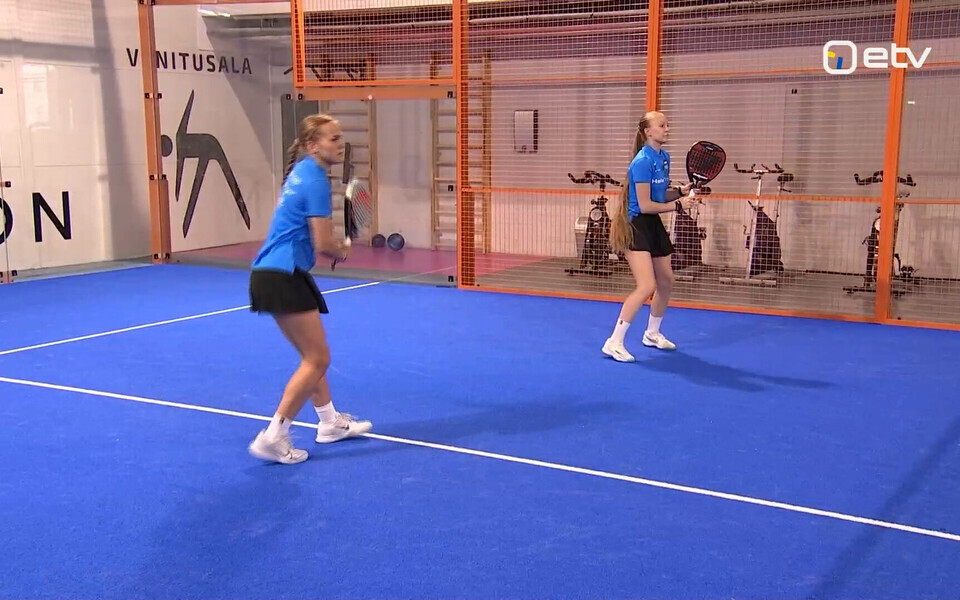 Eesti padelikoondislased Nora Leinus ja Emily Hang