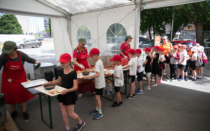 Dance Festival outdoor kitchen and catering for performers