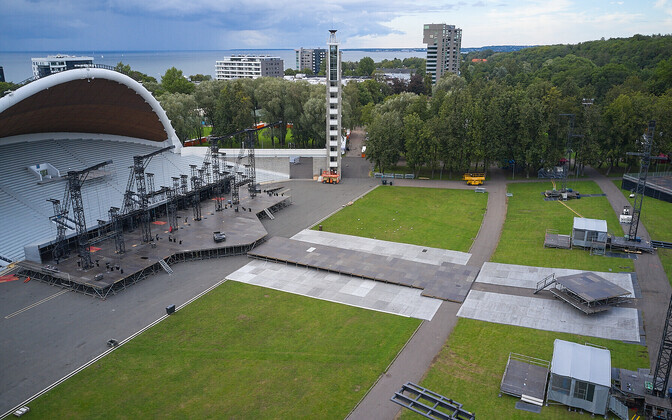 The Weekndi suurkontserdi lavaehitus