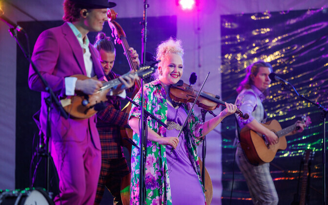 Curly Strings tähistas sünnipäeva