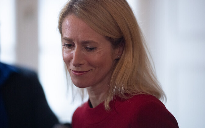 Prime Minister Kaja Kallas talking to the media from the Riigikogu, Monday, August 28, 2023.