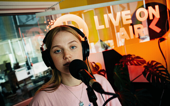 R2 mini-live: Maria Kallastu