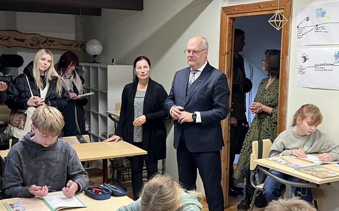 President Alar Karis Metsküla algkoolis