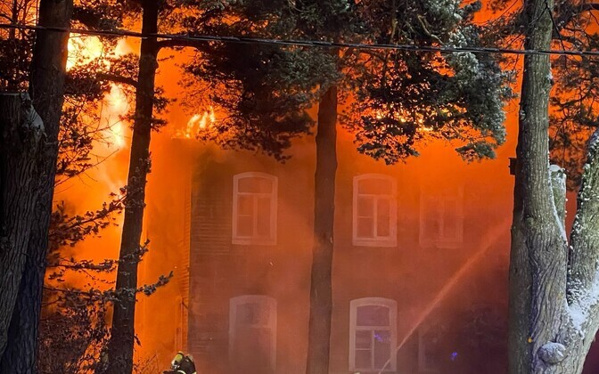 Пожар в Нарва-Йыэсуу.