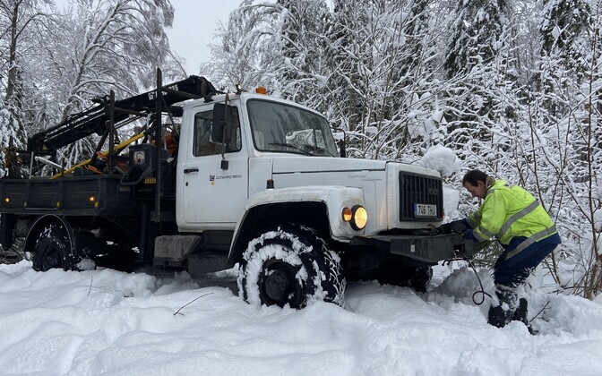 Восстановление линий электропередач в Карула.