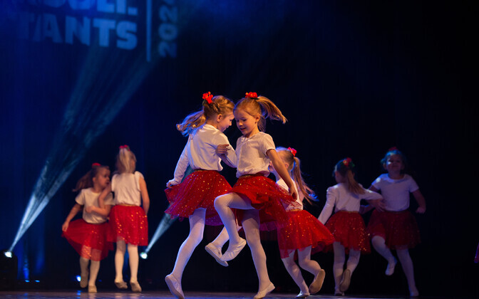 Koolitants 2024 alustas hooaega Hiiumaa tantsupäevaga