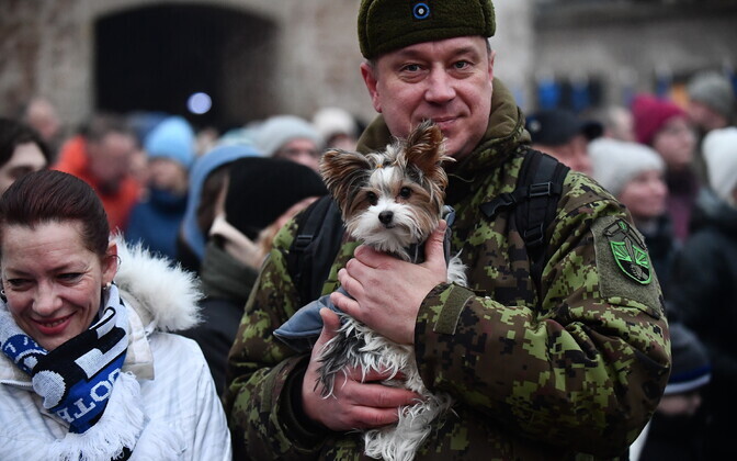 Поднятие государственного флага в Нарве 24 февраля 2024 года.
