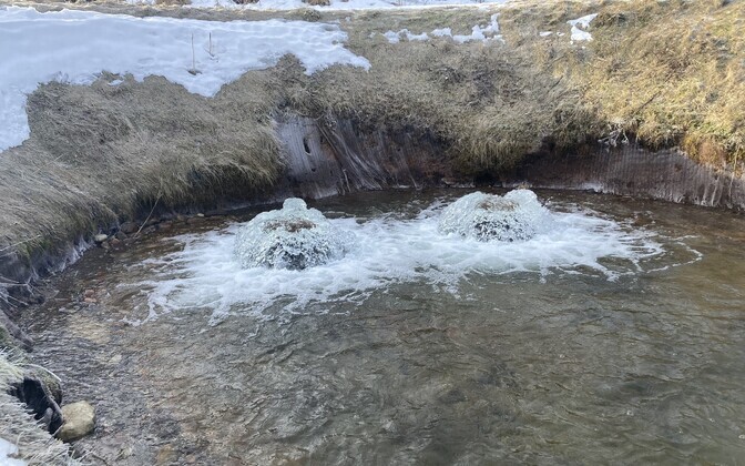 The Ratva 'Witches' well' issuing forth.