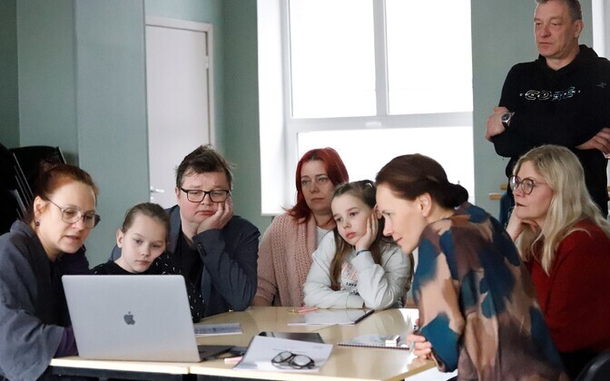 Vanemuises algas lastelavastuse 