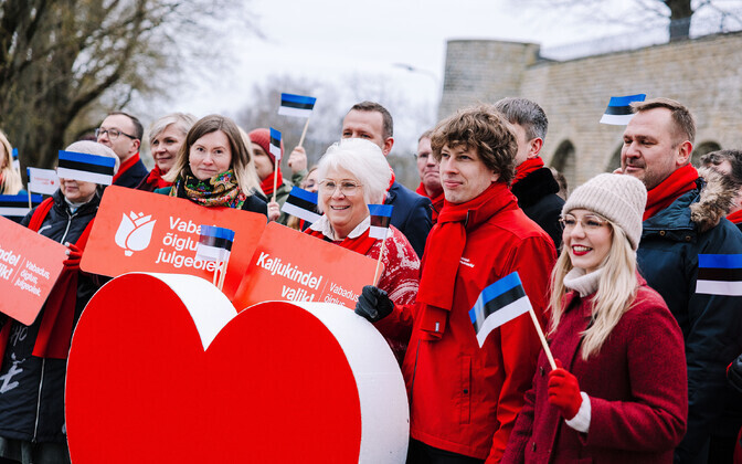 Социал-демократы передали в избирком список кандидатов в Европарламент