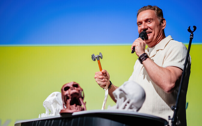 HÕFF-i oksjonil koguti Ukraina toetuseks üle 5000 euro