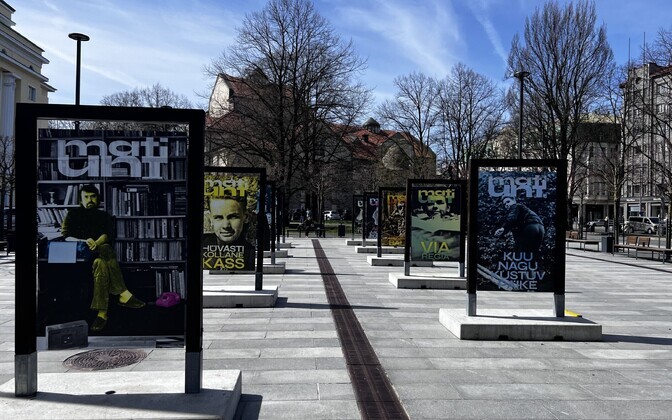Tallinnas Uue Turu platsil avati välinäitus Mati Undist