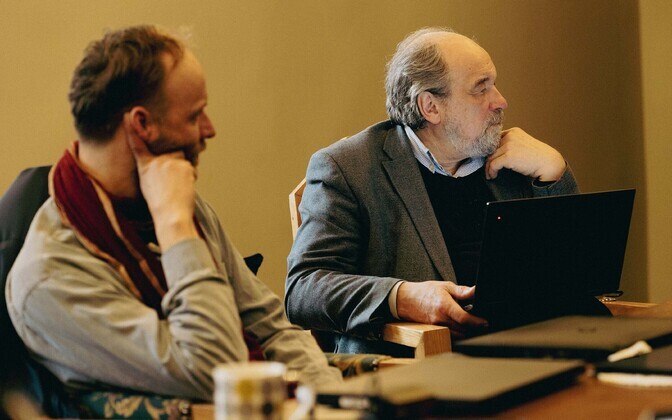 Ott Aardam ja Lembit Peterson Theatrumi suvelavastuse “Ufo” esimesel lugemisel.