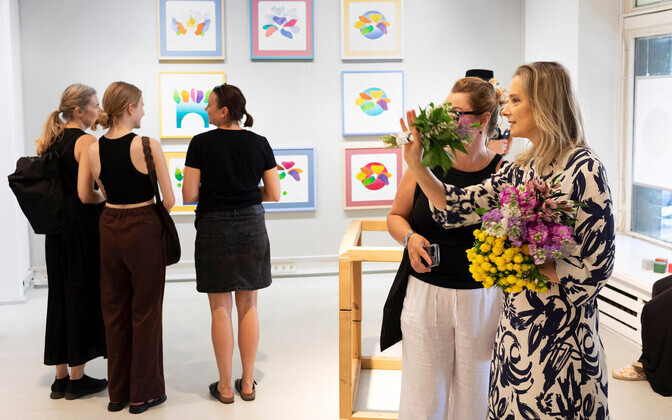 Okapi galeriis avanes Liis Tedre graafikanäitus 