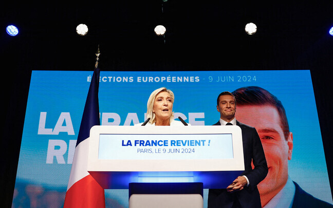 Suurima muutuse tõid eurovalimised Prantsusmaal, kus president saatis parlamendi laiali. Valimised võitnud paremradikaalse partei Rahvuslik Liikumine esinumber eurovalimistel Jordan Bardella (paremal) ja partei parlamendifraktsiooni juht Marine Le Pen.